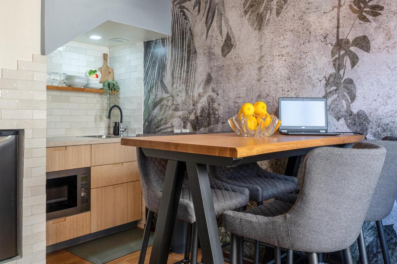 Arty Vintage Townhouse With Rooftop Shower & Sun Loungers Olhão Buitenkant foto
